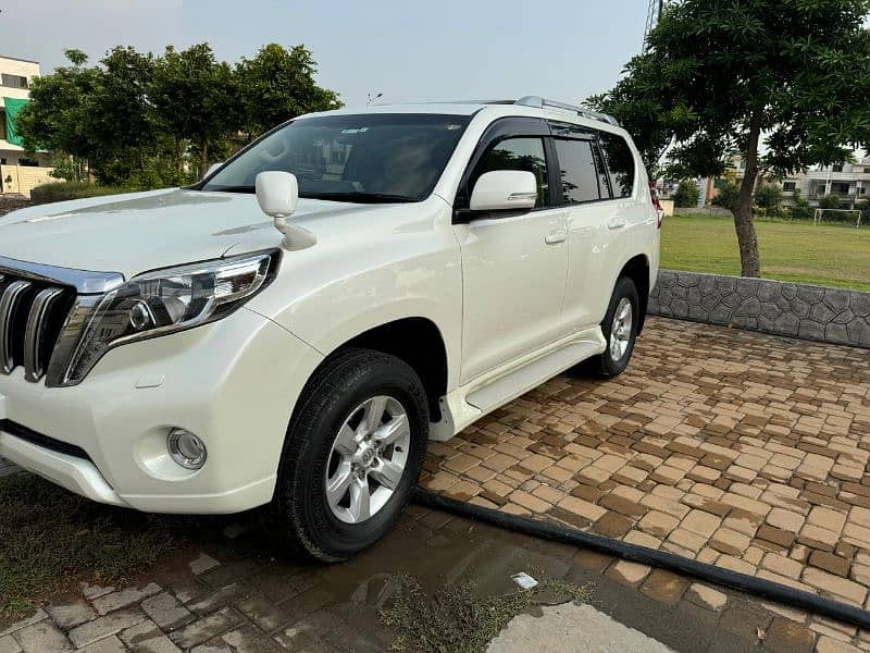 Toyota Prado 2017 14