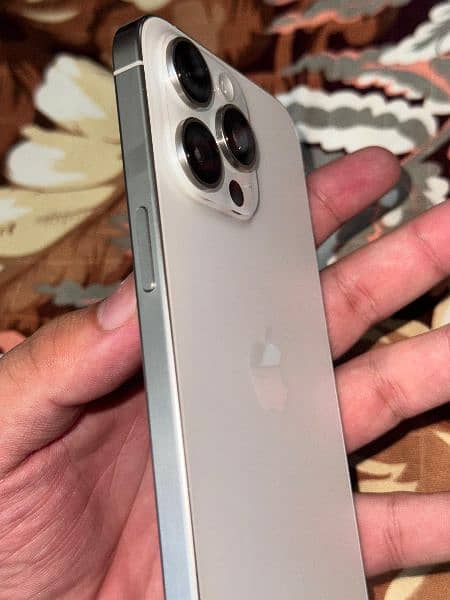 iPhone 15 Pro max White Titanium (UK variant) 6