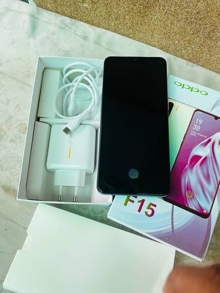 Oppo F15 (8gb-256gb)urgent Sale. 0/3/0/7/4/5/8/8/8/8/6 4