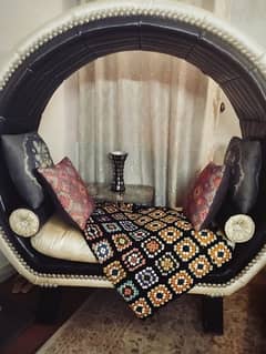 Round sofa for sale phone number 03306455075 M Ali Abid