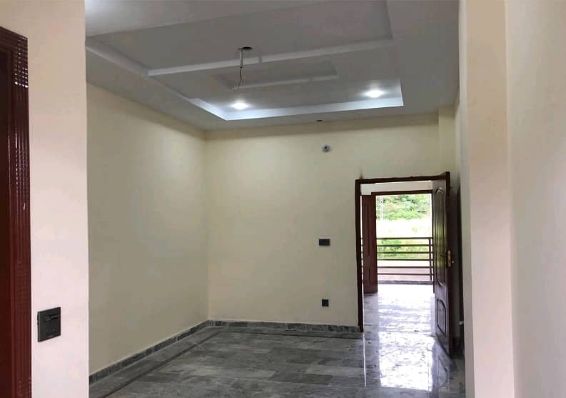 1200 Square Feet Flat In Bani Gala Is Available For rent 1