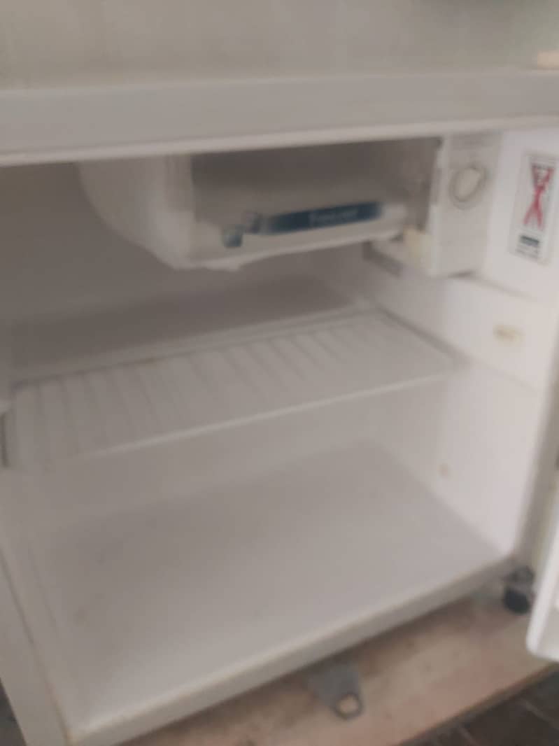 Toshiba Room Fridge for Sale 0