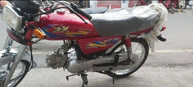 New bike hai 24 Model 3700 chali hai urgent sale 0