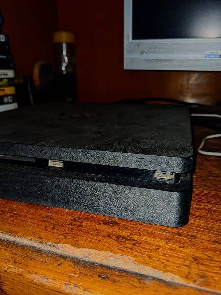 ps4 slim 500 GB 1