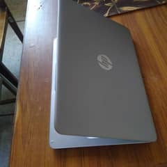 Laptop hp core i7 6th gen. 840 G3 touch.