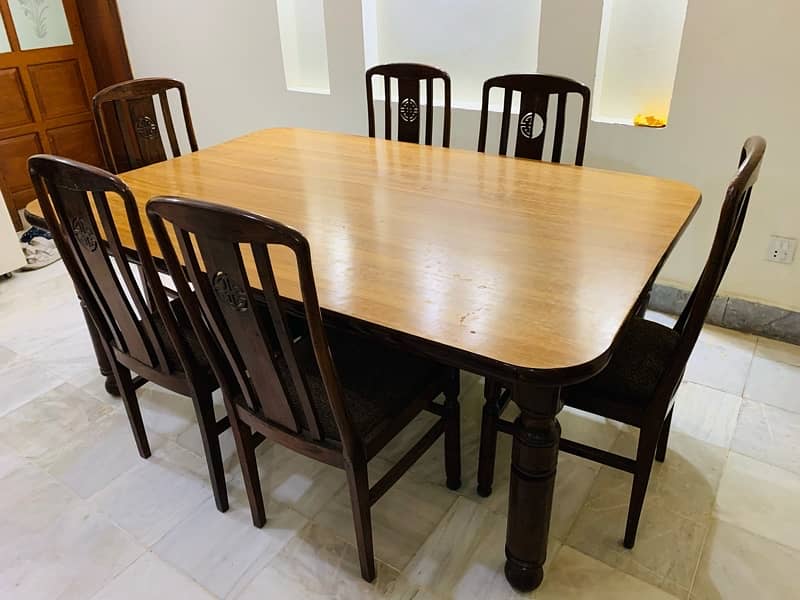 Dining Table 6 seater 8