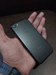 *iPhone 7 - Matte Black, 32GB, PTA Approved, Excellent Condition*