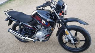 Yamaha YBR125G Black color