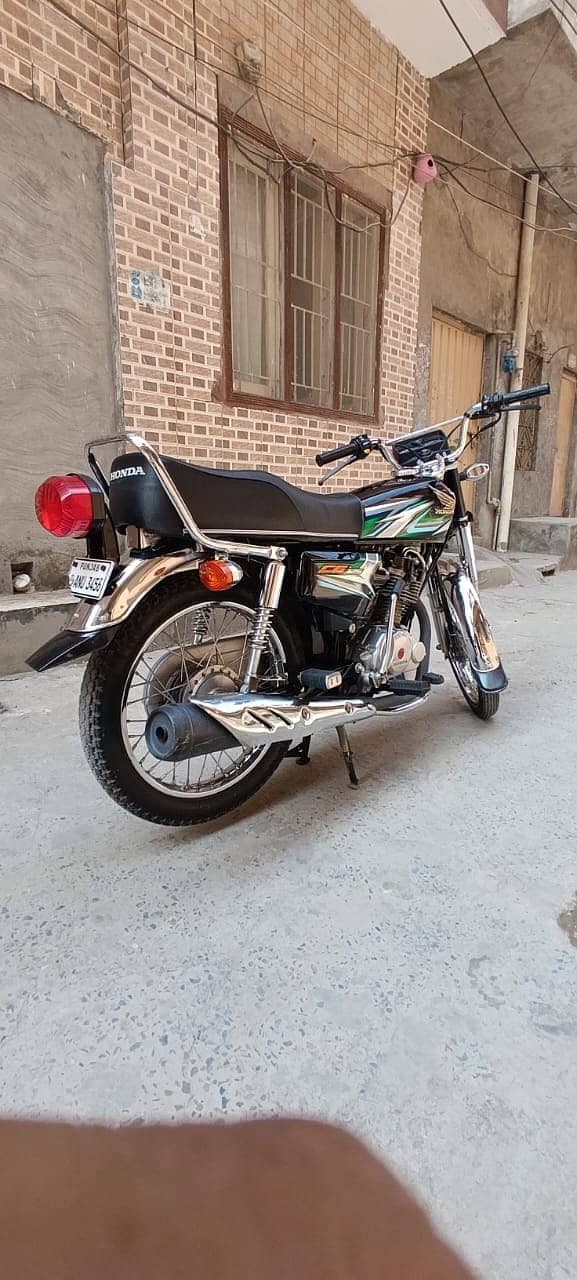 Honda CG 125 For Sale | Honda In Bikes | Total Geniune | Golden Number 3