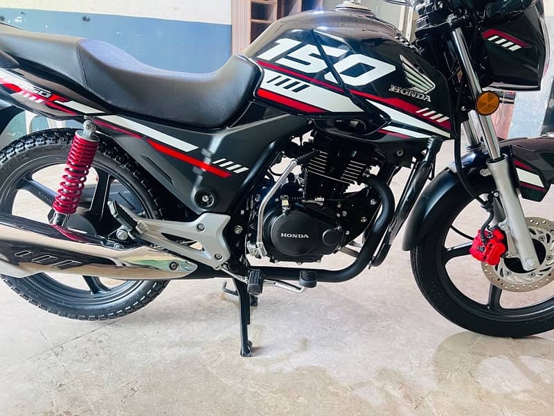 HONDA CB 150F 1