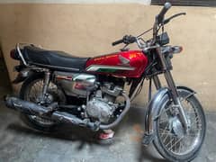 Honda 125 sf  2022/2023 modal 2022 k December last day