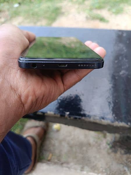 INFINIX SMART 7
4/64 GB 1