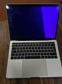 Macbook pro 13inch 2017 |512Gb| i5 3.1GHZ Top of the line w/ touchbar