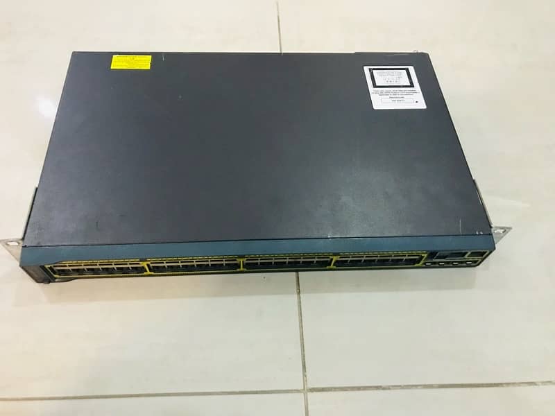 Cisco Catalyst 2960-s Networking Switch 1