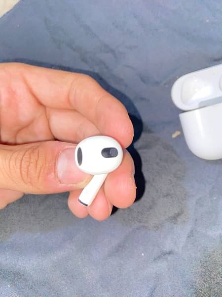 Airpods 3rd generation 3