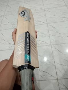 SG 90 ANNIVERSARY. . BAT . . ENGLISH WILLOW wOod . . . 0