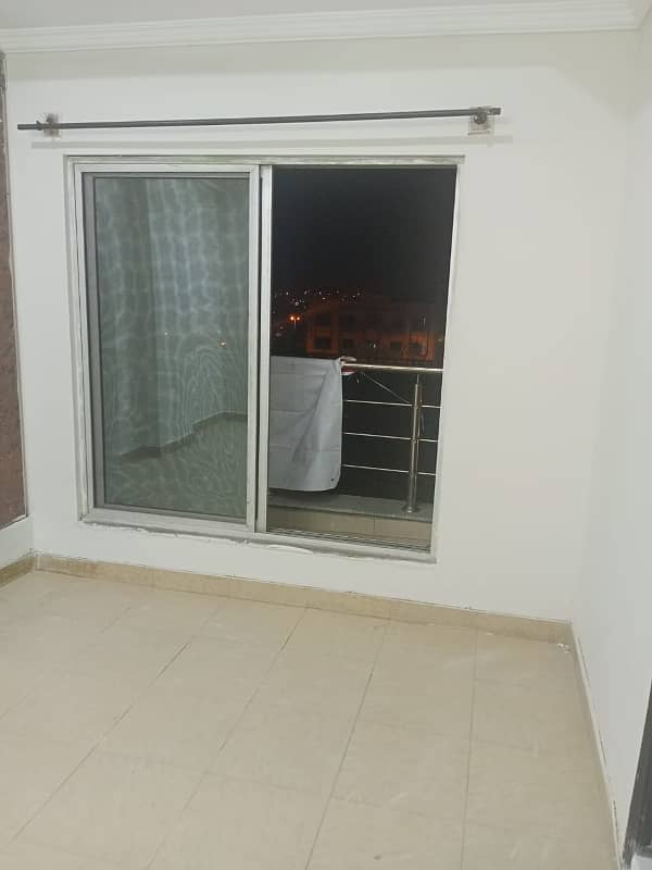 3 Bed Non Furnished Apartment Available For Rent - Bahria Town Rawalpindi Phase - 8 5