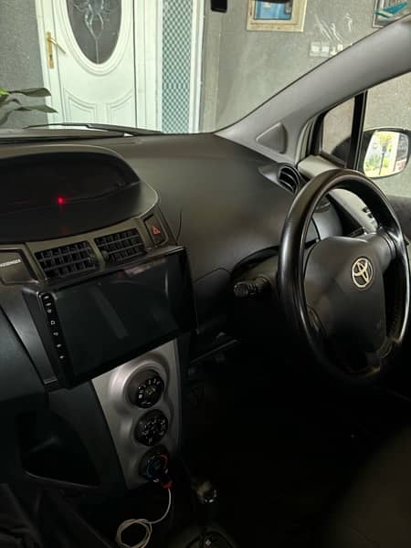 Toyota Vitz 2010 9