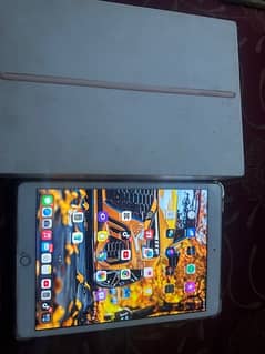 ipad 8 genration bilkull new condision 10/10 with box nd charger