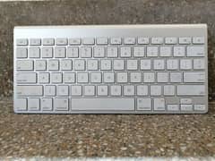 Apple Magic Keyboard 1