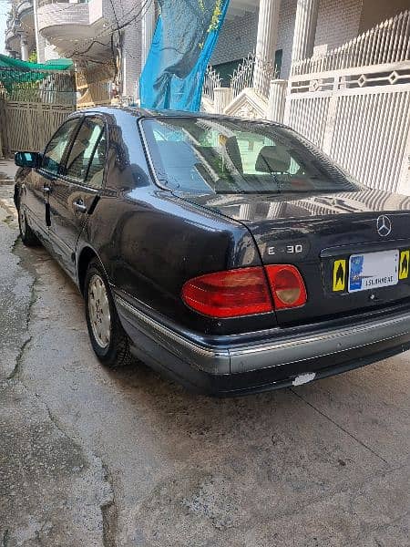 Mercedes E Class 1996 3