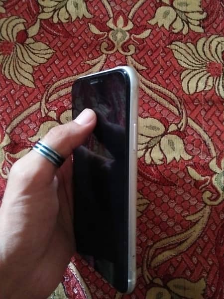 iphone xr for sale 2