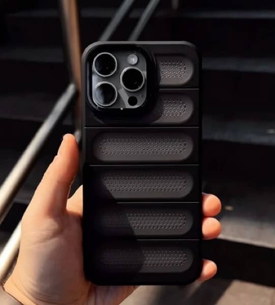 ARMA Premium Iphone case (Black) 1