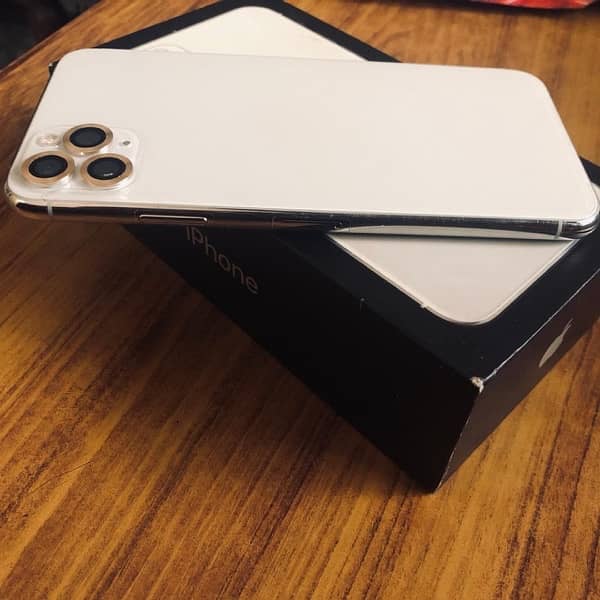 iphone 11 pro max PTA Approved official 256 for sale 3