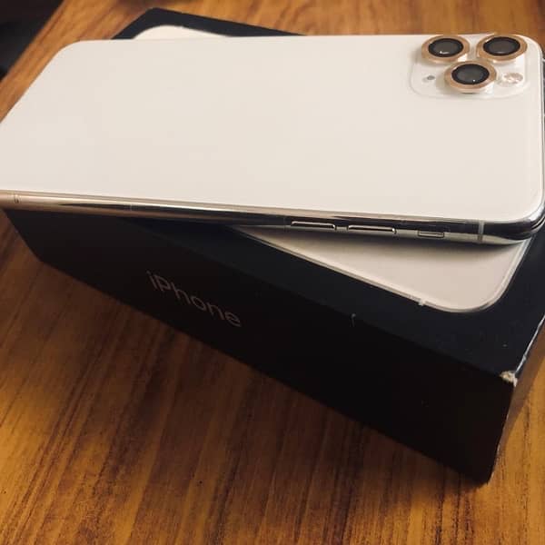 iphone 11 pro max PTA Approved official 256 for sale 5