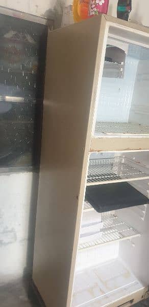 wawes frige for sale 3