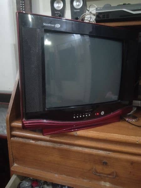 17 inch TV for sale 4