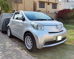 Toyota iQ 2012