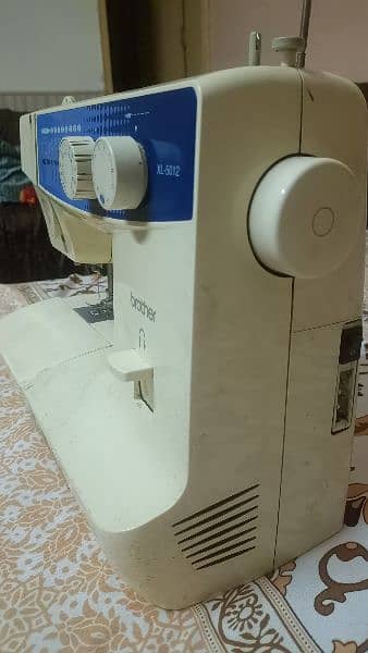 Brother Original Sewing Machine XL-5012 1