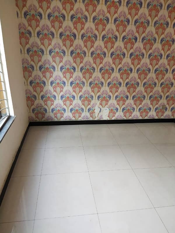 10 marla beautiful house available for sale in wapda town 3