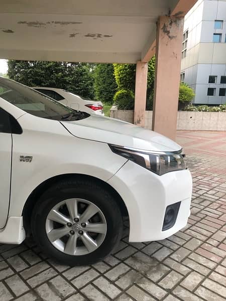 Toyota Corolla Altis 2015 4