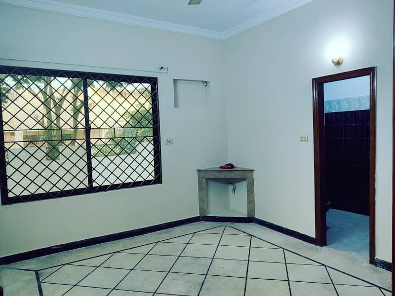 11 Marla Double Storey House For Rent In G 11 1 Very Prime Location 0