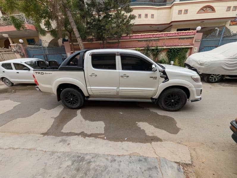 Toyota Hilux Vigo champ 2015 3