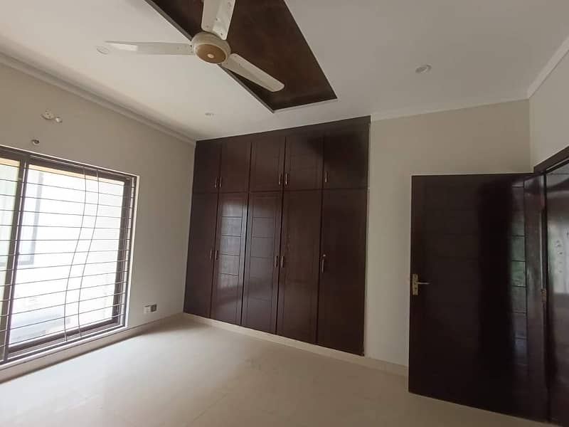 10Marla Full Luxury House Available For Rent in M Block LDA Avenue1 Lahore 1