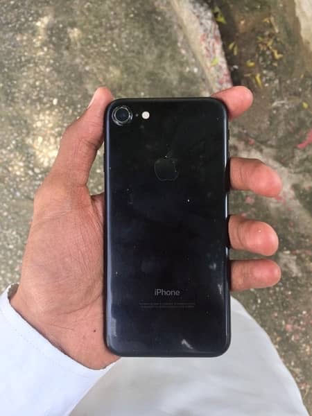 iPhone 7 128gb 0