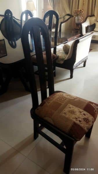 Dining Table set, Urgent Sale, Fixed Price 1