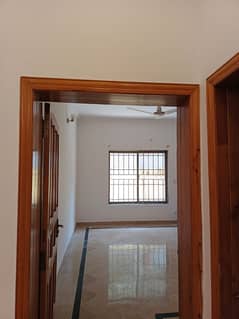 Size 40x80 Open Basement For Rent In G-13