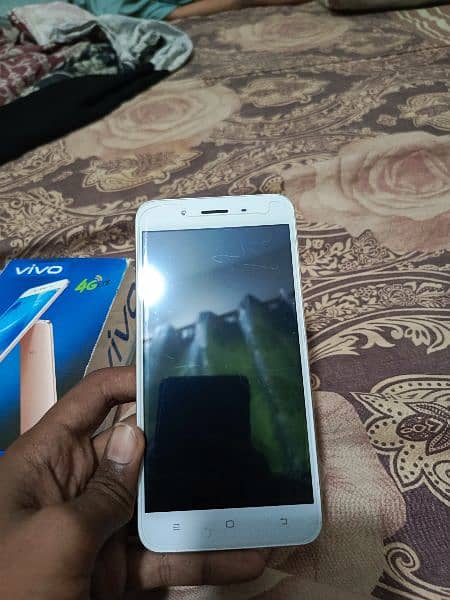 vivo y66 ram rom 4 64 daba charger available ha condition 10 by 9 0