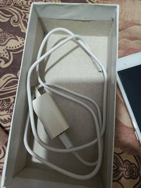 vivo y66 ram rom 4 64 daba charger available ha condition 10 by 9 4