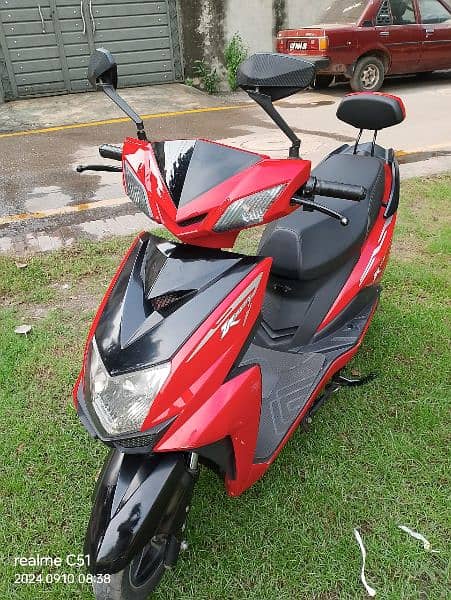 Electric Scooty urgent sale 0