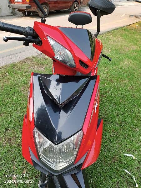 Electric Scooty urgent sale 13