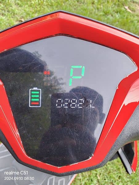 Electric Scooty urgent sale 16