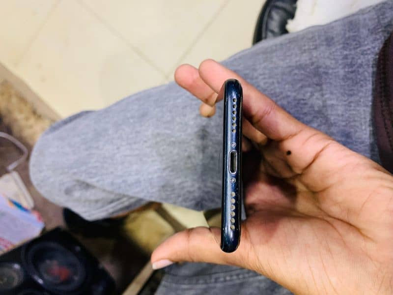 iphone 7 /128GB pta approved 1