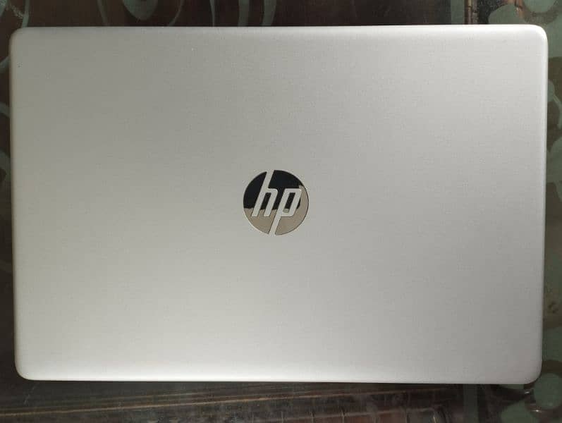 HP core i3 11th generation 24gb ram 256gb ssd 0