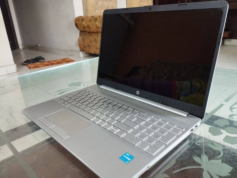 HP core i3 11th generation 24gb ram 256gb ssd 2