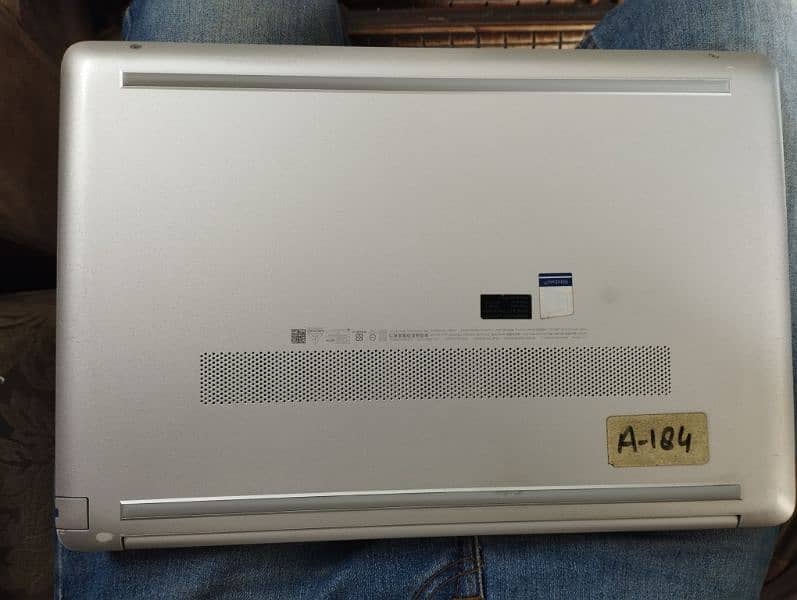 HP core i3 11th generation 24gb ram 256gb ssd 3